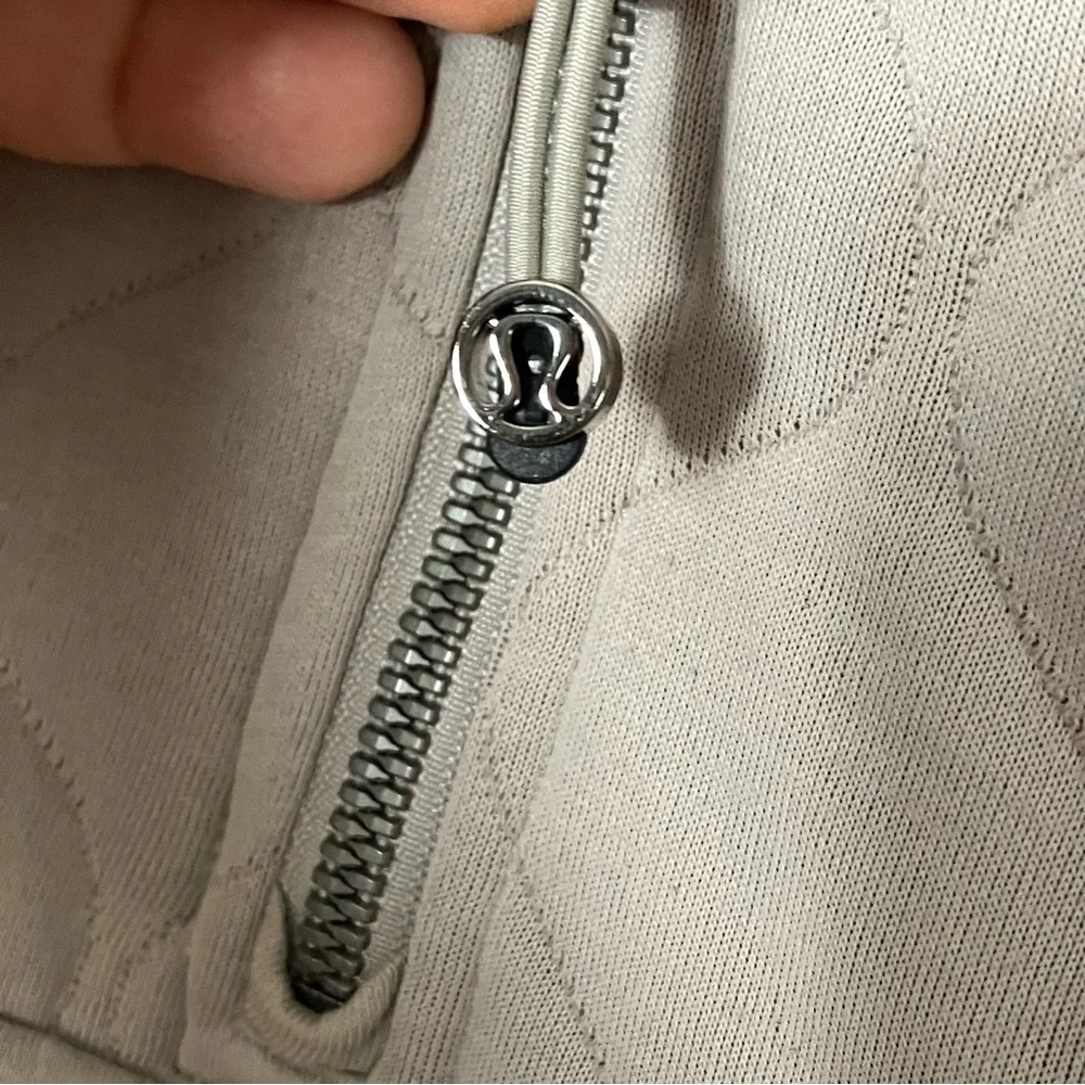 Lululemon Scuba Quilted Half Zip Sweatshirt Jacket Riverstone Size XS/S - Picture 4 of 7